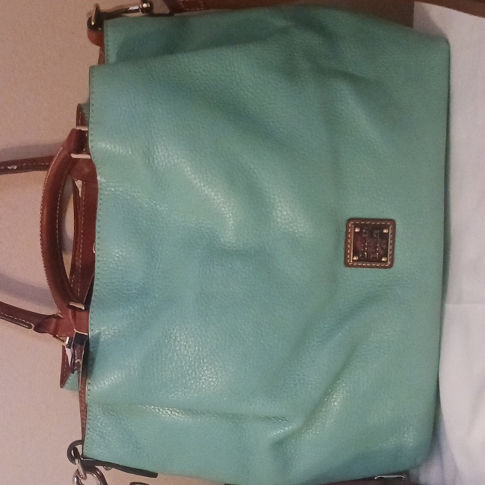 Dooney and Bourke LRG BARLOW SATCHEL